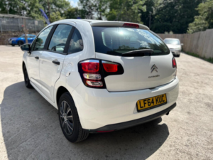 2014 Citroen C3 1.4 Hdi Vt Euro 5 5dr in White — image 6