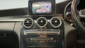 2014 Mercedes-Benz C Class 2.1 C220 Bluetec Amg Line G-Tronic+ Euro 6 (s/s) 5dr in White — image 6