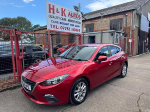 2015 Mazda Mazda3 2.0 Skyactiv-G Se Euro 5 (s/s) 5dr in Red — image 2