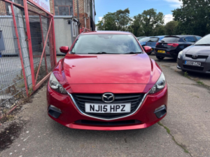 2015 Mazda Mazda3 2.0 Skyactiv-G Se Euro 5 (s/s) 5dr in Red — image 5