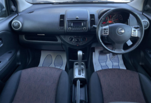 2011 Nissan Note 1.6 16v Acenta in Grey — image 3