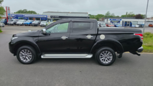 2018 Mitsubishi L200 2.4 Di-D Dc Barbarian 4WD Euro 6 4dr in Black — image 5