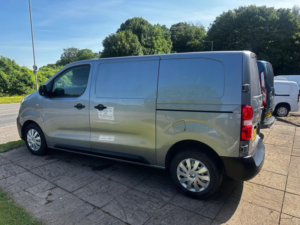 2022 Vauxhall Vivaro 1.5 Turbo D 2900 Dynamic L1 H1 Euro 6 (s/s) 6dr in Grey — image 4