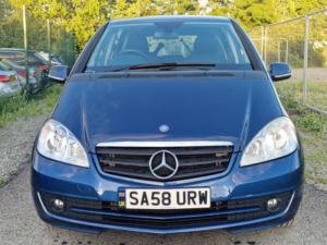2009 Mercedes-Benz A Class 1.5 A150 Classic Se in Blue — image 2