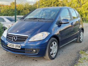 2009 Mercedes-Benz A Class 1.5 A150 Classic Se in Blue — image 3