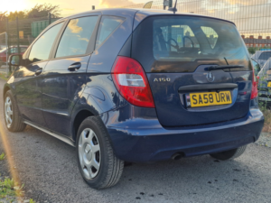 2009 Mercedes-Benz A Class 1.5 A150 Classic Se in Blue — image 5