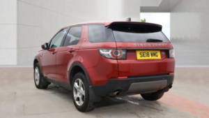 2018 Land Rover Discovery Sport Td4 Se in Red — image 6