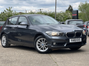 2018 BMW 1 Series 1.5 118i Se 5-Door in Grey — image 3