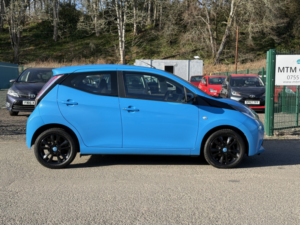 2016 Toyota Aygo 1.0 Vvt-I X-Cite in Blue — image 5