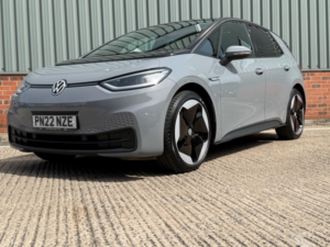 2022 Volkswagen Id.3 Pro Performance 58kwh Family Auto 5dr in Grey — image 4