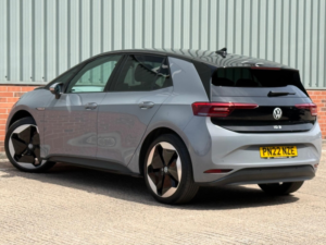 2022 Volkswagen Id.3 Pro Performance 58kwh Family Auto 5dr in Grey — image 5