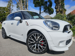 2013 MINI Countryman 1.6 John Cooper Works Countryman in White — image 2