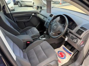 2024 Volkswagen Touran 1.4 Tsi Se MPV 5dr Petrol DSG Euro 5 (140 Ps) in Black — image 6
