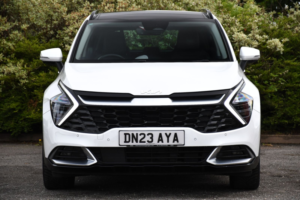 2023 Kia Sportage 1.6 H T-Gdi 4 SUV 5dr Petrol Hybrid Auto Euro 6 (s/s) (226 Bhp) in White — image 5