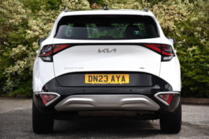 2023 Kia Sportage 1.6 H T-Gdi 4 SUV 5dr Petrol Hybrid Auto Euro 6 (s/s) (226 Bhp) in White — image 6