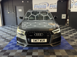 2017 Audi Q3 2.0 Tdi Black Edition in Grey — image 3
