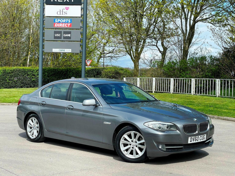 2010 BMW 5 Series 2.0 520d Se Steptronic Euro 5 4dr in Grey — image 1