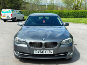 2010 BMW 5 Series 2.0 520d Se Steptronic Euro 5 4dr in Grey — image 3