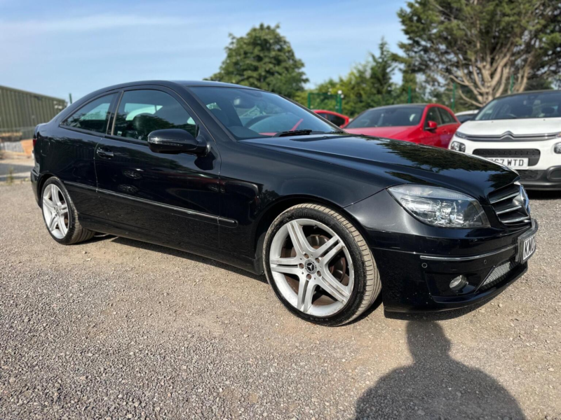 2009 Mercedes-Benz Clc Class 2.1 Clc220 Cdi Sport Coupe Auto Euro 4 3dr in Black — image 1