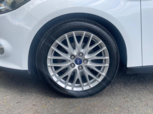 2014 Ford Focus 1.6 Zetec Euro 5 5dr in White — image 4
