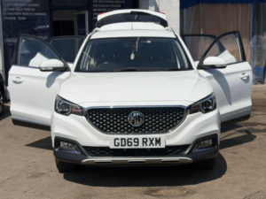 2020 MG MG Zs 1.0 T-Gdi Exclusive Auto Euro 6 5dr in White — image 2