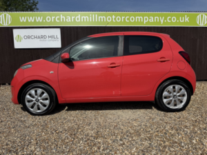 2014 Citroen C1 1.0 Vti Feel in Orange — image 3