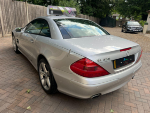 2004 Mercedes-Benz Sl 3.7 Sl350 in Silver — image 5