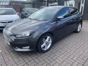 2015 Ford Focus 1.6 Tdci Titanium Hatchback 5dr Diesel Manual Euro 5 (s/s) (115 Ps) in Grey — image 2