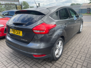 2015 Ford Focus 1.6 Tdci Titanium Hatchback 5dr Diesel Manual Euro 5 (s/s) (115 Ps) in Grey — image 3