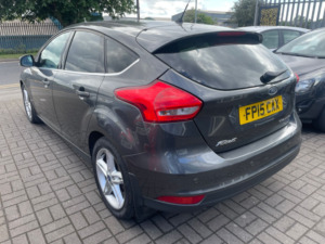 2015 Ford Focus 1.6 Tdci Titanium Hatchback 5dr Diesel Manual Euro 5 (s/s) (115 Ps) in Grey — image 4