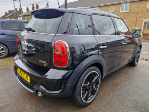 2012 MINI Countryman 2.0 Cooper Sd SUV 5dr Diesel Auto All4 Euro 5 (143 Ps) in Black — image 3