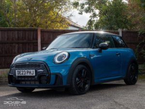 2023 MINI Hatch 1.5 Cooper Sport Steptronic Euro 6 (s/s) 3dr in Blue — image 3