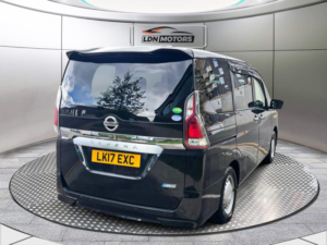 2017 Nissan Serena Hybrid MPV 8 Seats Automatic in Black — image 6