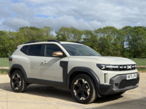 2025 Dacia Duster 1.2 Extreme Tce 130 4x2 My24 in Beige — image 2