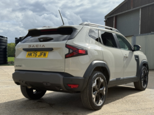 2025 Dacia Duster 1.2 Extreme Tce 130 4x2 My24 in Beige — image 4