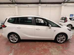 2017 Vauxhall Zafira Tourer 1.4 I Turbo Sri in White — image 6