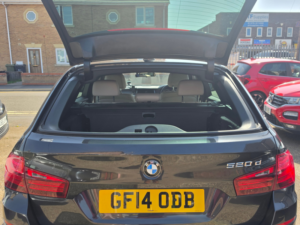 2014 BMW 5 Series 2.0 520d M Sport Touring 5dr Diesel Auto Euro 6 (s/s) (184 Ps) in Grey — image 5