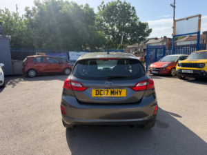 2017 Ford Fiesta 1.1 Ti-Vct Zetec Euro 6 (s/s) 5dr in Grey — image 5