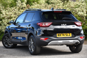 2024 Kia Stonic 1.0 T-Gdi Mhev Shadow SUV 5dr Petrol Hybrid Dct Euro 6 (s/s) (98 Bhp) in Black — image 3