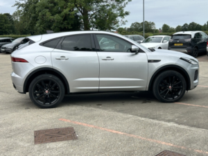 2020 Jaguar E-Pace 2.0 P250 R-Dynamic Hse in Silver — image 5