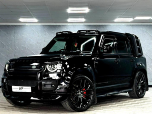 2024 Land Rover Defender 110 3.0 D250 Mhev Xs Edition Auto 4WD Euro 6 (s/s) 5dr in Santorini Black — image 3