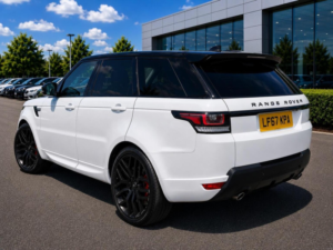 2017 Land Rover Range Rover Sport 3.0 Sd V6 Hse Dynamic Auto 4WD Euro 6 (s/s) 5dr in White — image 6