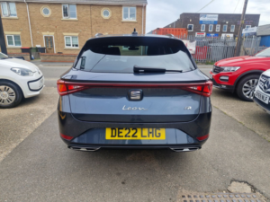 2022 SEAT Leon 1.5 Etsi Mhev Fr Sport Estate 5dr Petrol Hybrid DSG Euro 6 (s/s) (150 Ps) in Grey — image 4