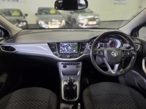 2018 Vauxhall Astra 1.6 Cdti Ecotec Blueinjection Tech Line Nav in Grey — image 2