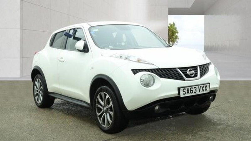 2013 Nissan Juke 1.6 Tekna Euro 5 (s/s) 5dr in White — image 1