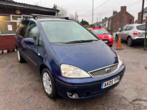 2005 Ford Galaxy 1.9 Tdi Zetec 5dr in Blue — image 4