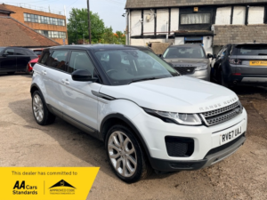 2017 Land Rover Range Rover Evoque Td4 Se in White — image 1