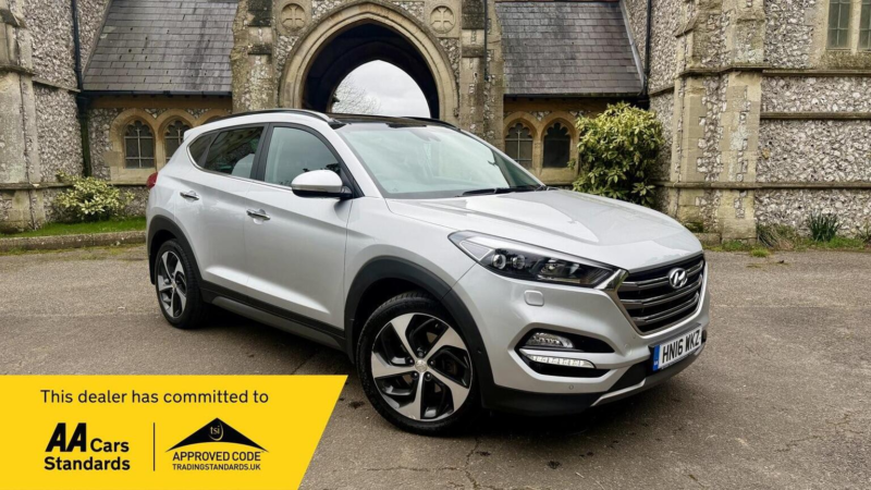 2016 Hyundai Tucson 2.0 Crdi Premium Se Auto 4WD Euro 6 5dr in Silver — image 1