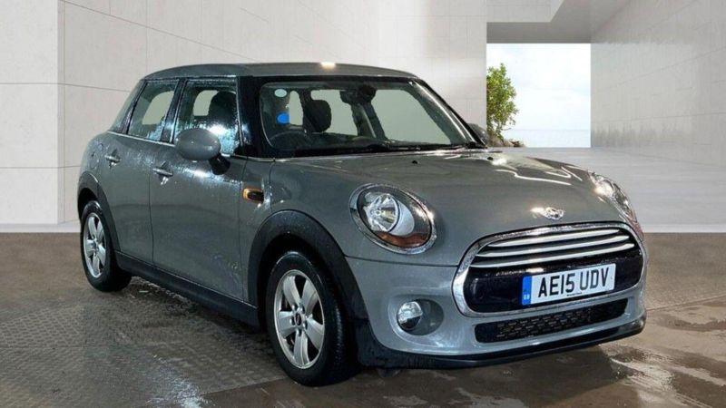 2015 MINI Hatch 1.5 Cooper Euro 6 (s/s) 5dr in Grey — image 1