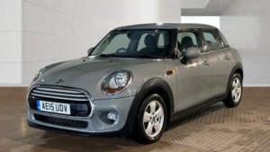 2015 MINI Hatch 1.5 Cooper Euro 6 (s/s) 5dr in Grey — image 2